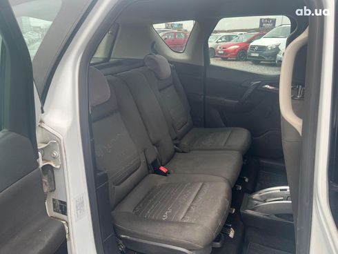 Opel Meriva 2013 белый - фото 16