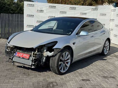 Tesla Model 3 2018 - фото 2
