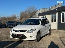 Продажа б/у авто 2011 года - купить на Автобазаре