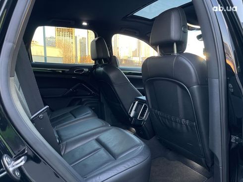 Porsche Cayenne 2012 - фото 11