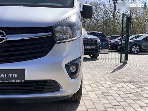 Opel Vivaro 2017 - фото 10
