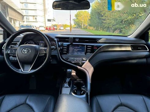 Toyota Camry 2018 - фото 22