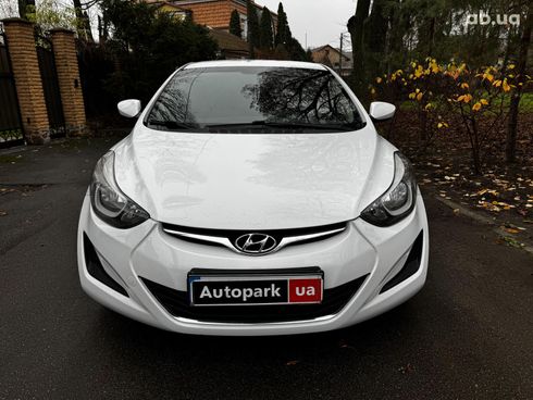 Hyundai Elantra 2015 белый - фото 2