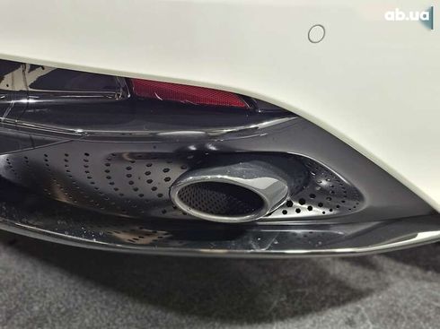 Aston Martin DB11 2018 - фото 11