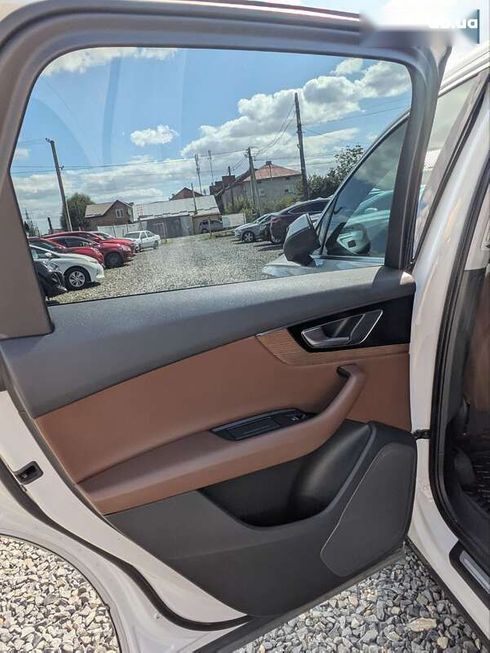 Audi Q7 2018 - фото 23