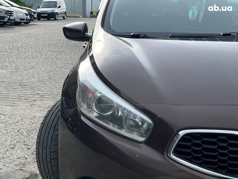 Kia Cee'd 2013 коричневый - фото 2
