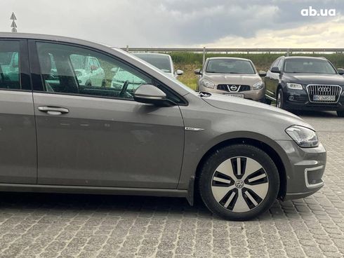 Volkswagen e-Golf 2015 серый - фото 13