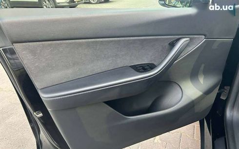 Tesla Model Y 2020 - фото 12