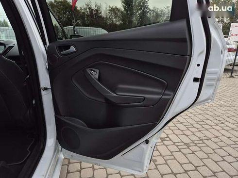 Ford Kuga 2017 - фото 27