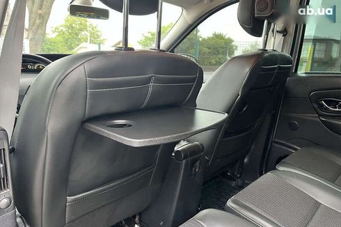 Renault Scenic 2013 - фото 21