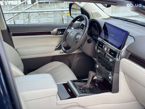 Lexus GX 2019 - фото 20