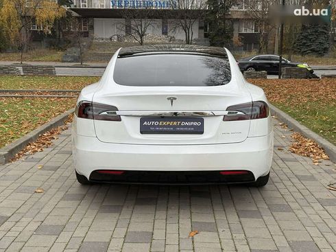 Tesla Model S 2019 - фото 10