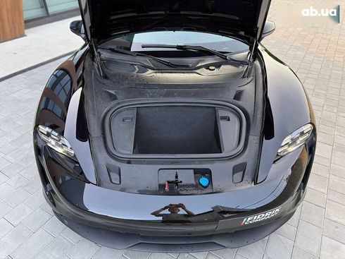 Porsche Taycan 2022 - фото 14