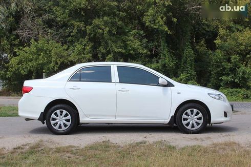 Toyota Corolla 2009 - фото 10