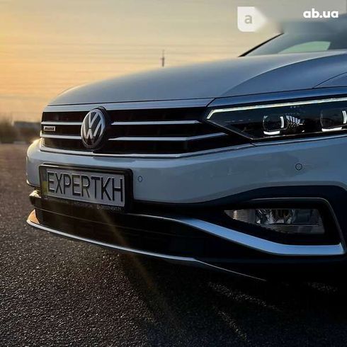 Volkswagen passat alltrack 2020 - фото 9