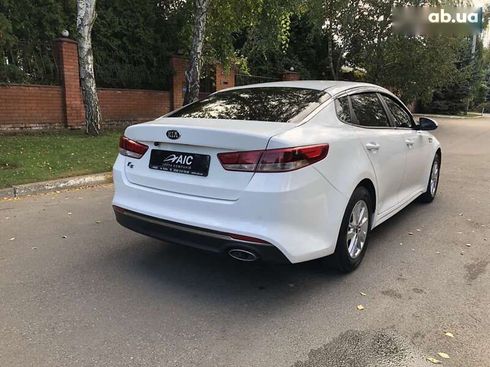 Kia K5 2017 - фото 6