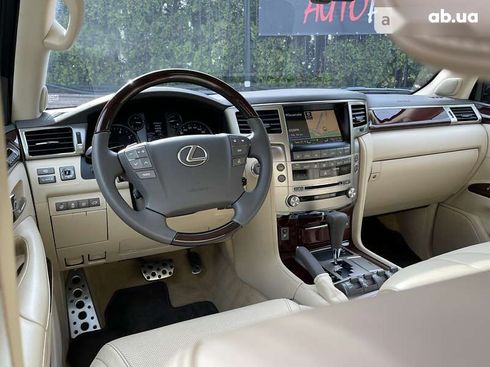 Lexus LX 2013 - фото 20