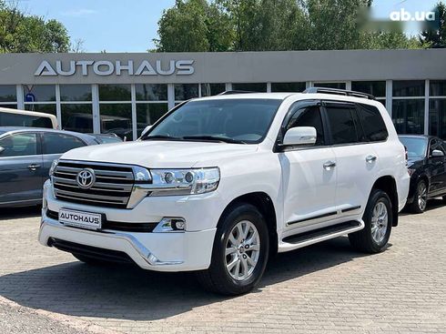 Toyota Land Cruiser 2018 - фото 3