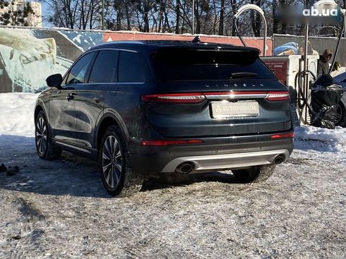Lincoln Corsair 2022 - фото 3