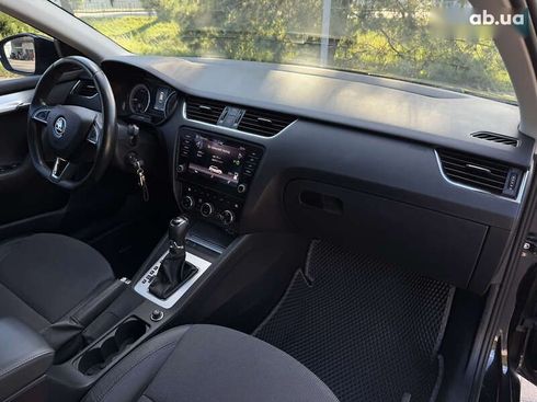 Skoda Octavia 2018 - фото 30