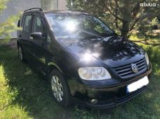 Продаж вживаних Volkswagen Touran в Києві - купити на Автобазарі