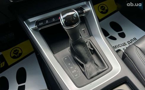 Audi Q3 2019 - фото 17