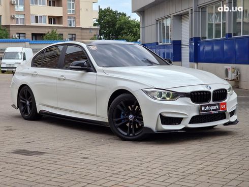 BMW 3 серия 2014 белый - фото 14