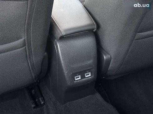 Peugeot e-2008 2021 - фото 26