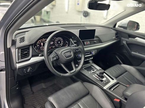 Audi Q5 2020 - фото 28
