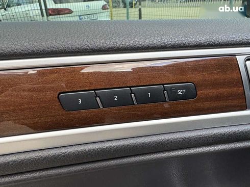Volkswagen Touareg 2017 - фото 19