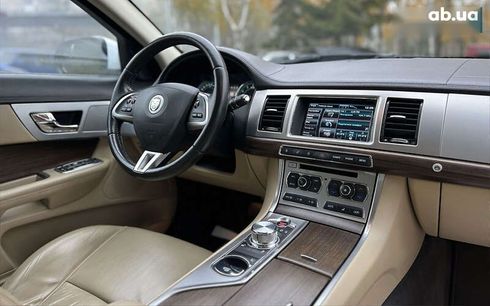 Jaguar XF 2013 - фото 13