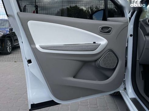 Renault Zoe 2019 - фото 23