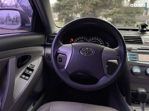 Toyota Camry 2008 - фото 13