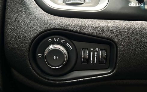 Jeep Renegade 2019 - фото 16
