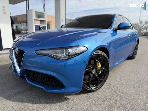 Alfa Romeo Giulia 2017 - фото 20