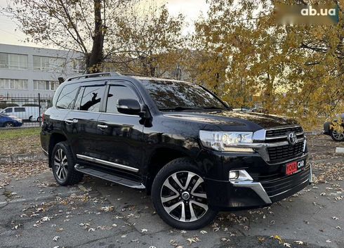 Toyota Land Cruiser 2017 - фото 13