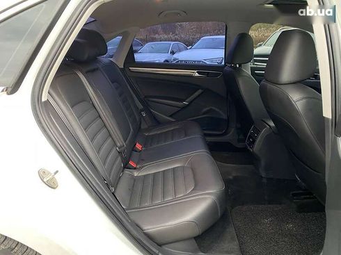Volkswagen Passat 2018 - фото 26