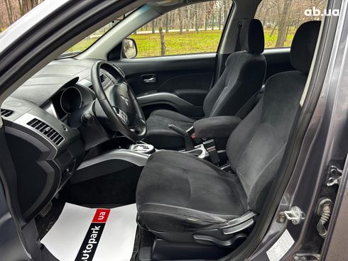 Mitsubishi Outlander 2008 серый - фото 14