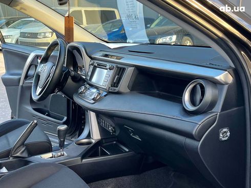Toyota RAV4 2014 коричневый - фото 32