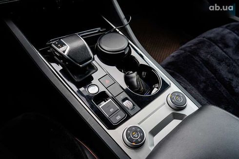 Volkswagen Touareg 2019 - фото 19