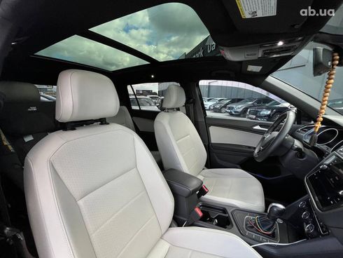 Volkswagen Tiguan 2020 черный - фото 36