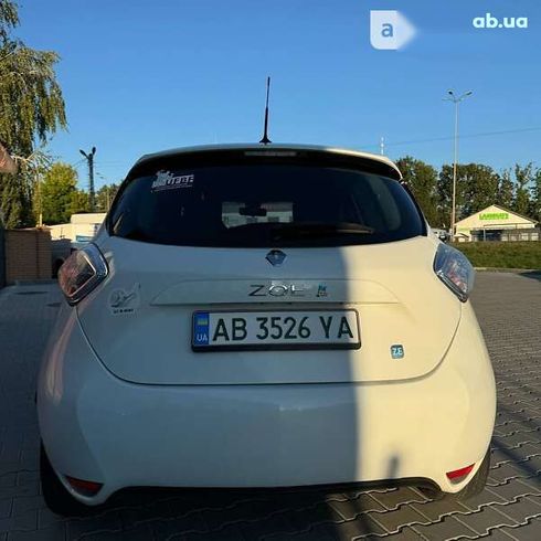 Renault Zoe 2014 - фото 5