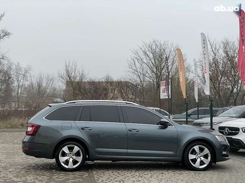 Skoda Octavia 2019 - фото 22