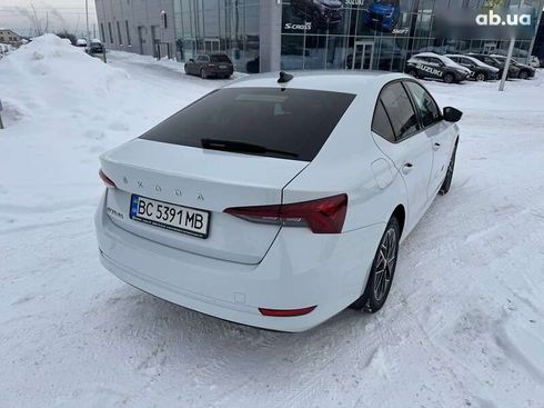 Skoda Octavia 2020 - фото 11