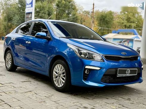 Kia Rio 2018 - фото 8