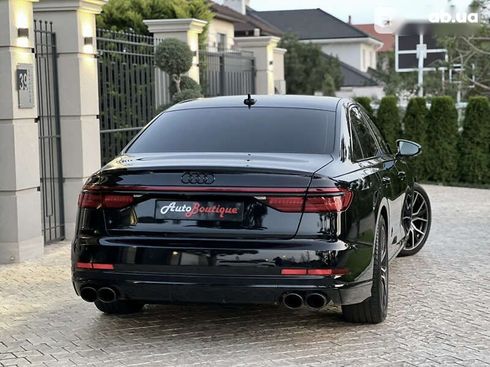 Audi A8 2020 - фото 17