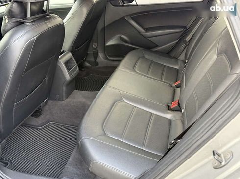 Volkswagen Passat 2011 - фото 22