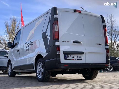 Renault Trafic 2021 - фото 21