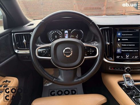 Volvo S60 2020 - фото 23