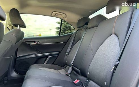 Toyota Camry 2019 - фото 10